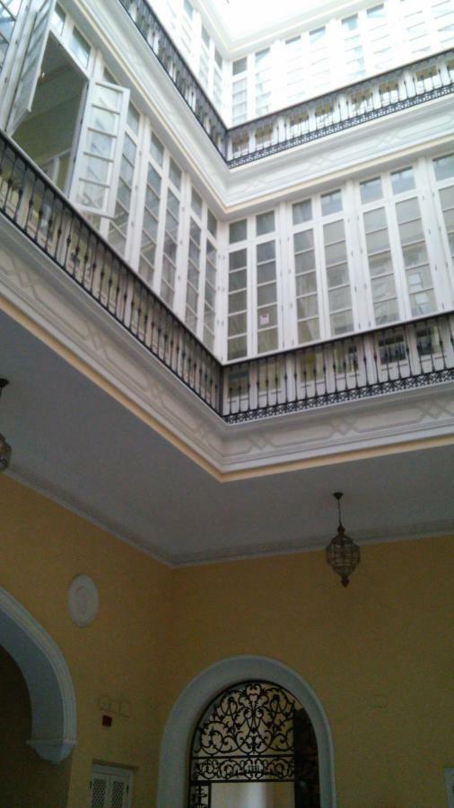 Luxurious 2 Bedroom Flat In A Historic Building Seville Luaran gambar