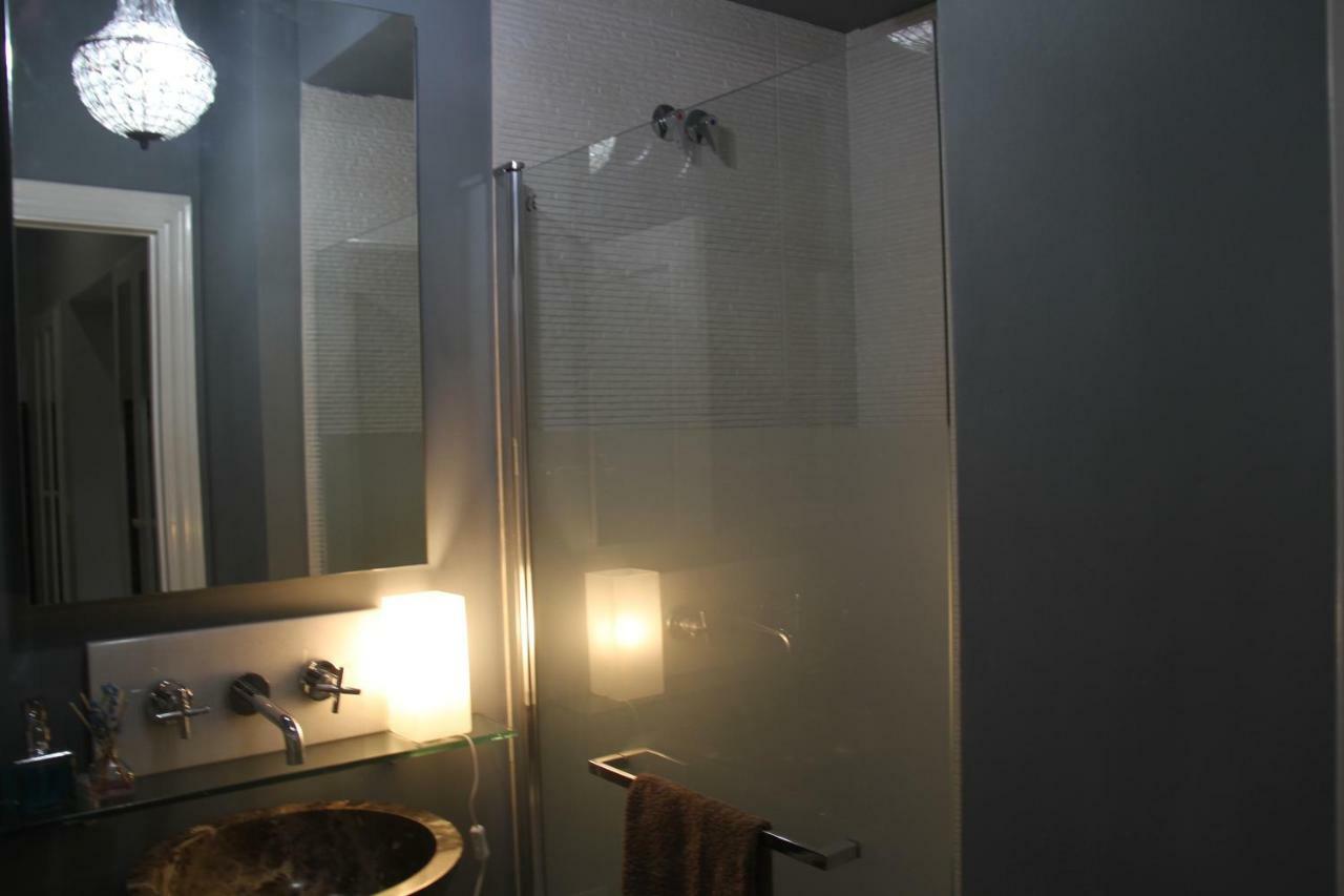 Luxurious 2 Bedroom Flat In A Historic Building Seville Luaran gambar