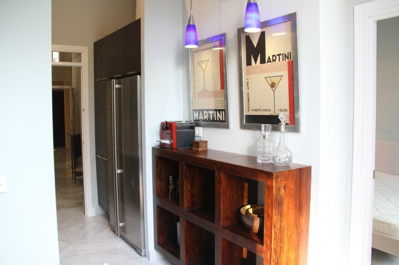 Luxurious 2 Bedroom Flat In A Historic Building Seville Luaran gambar