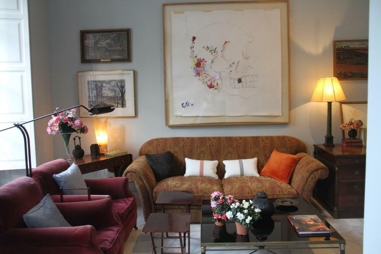 Luxurious 2 Bedroom Flat In A Historic Building Seville Luaran gambar